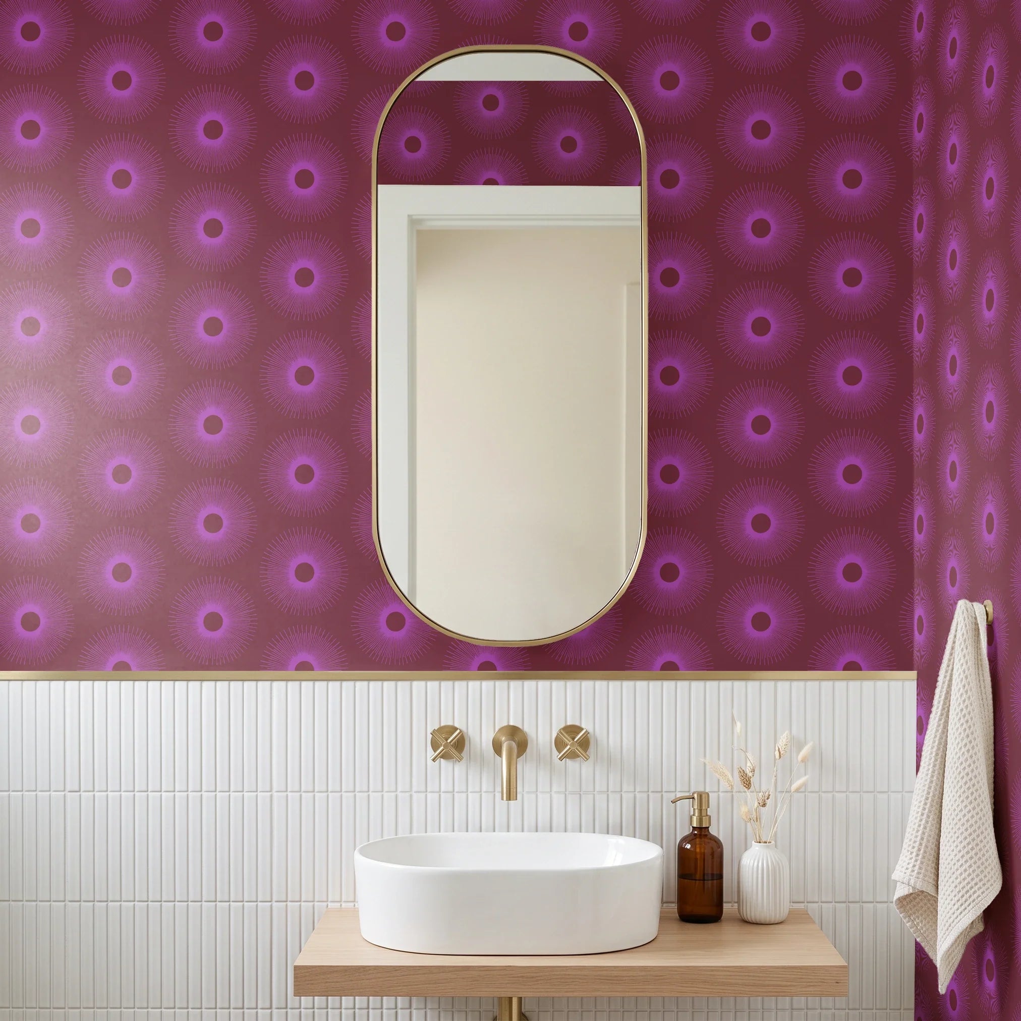 Retro Sunburst, Plum Wallpaper